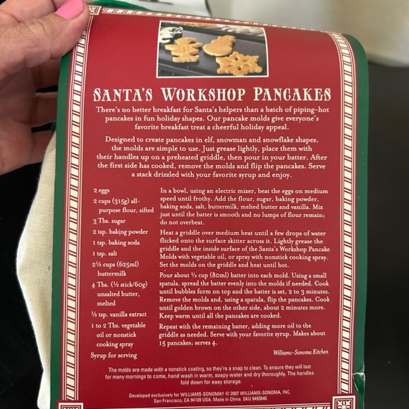 Williams Sonoma Santa Workshop Pancake Molds. Set of 3. NWT - Picture 3 of 3